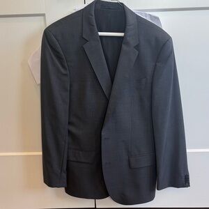 Hugo Boss Full Suit (38S)
